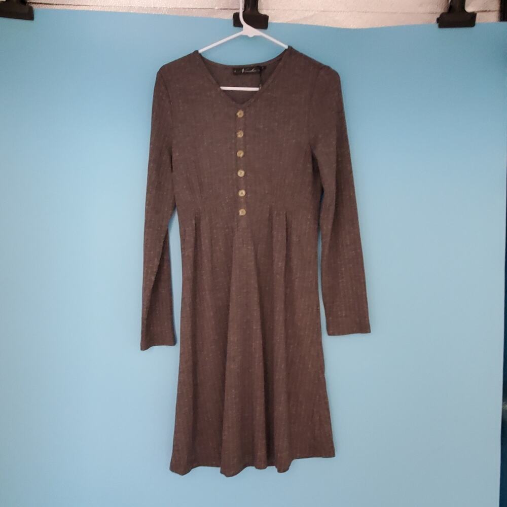 NEW Neesha Dress Size Small Grey Knit Midi